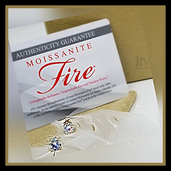 👑4CTTW! NEW! AUTH MOISSANITE 14KT GOLD STUDS 👑 - Picture 2 of 6